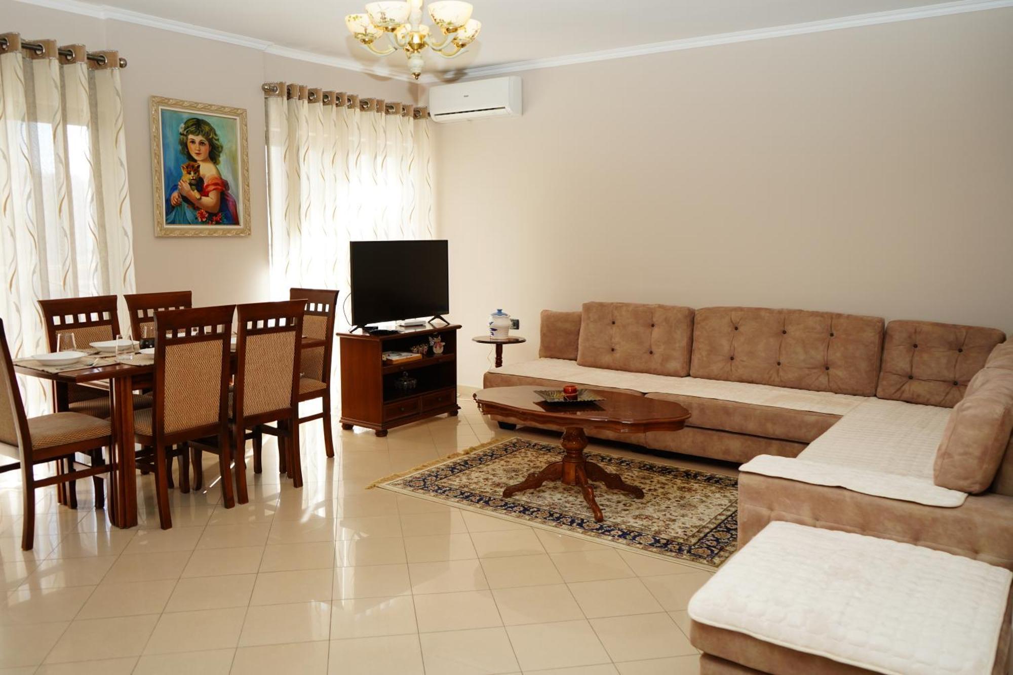 New Bazaar Bliss Apartment Tiranë Luaran gambar