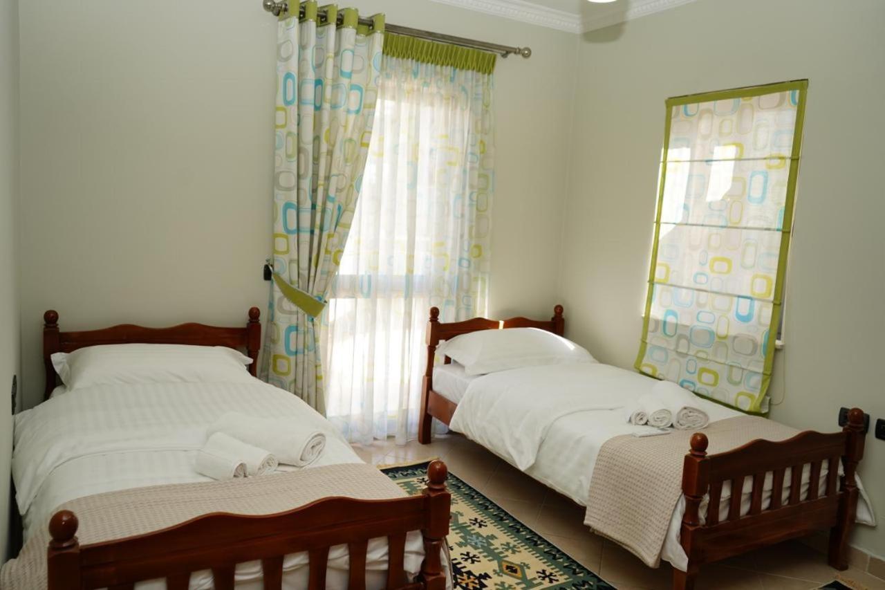 New Bazaar Bliss Apartment Tiranë Luaran gambar