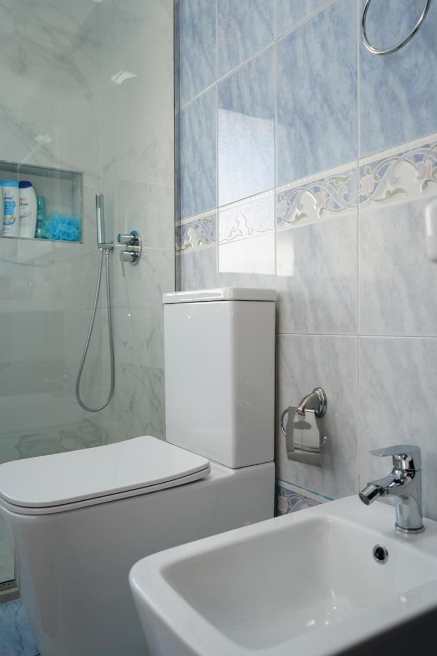 New Bazaar Bliss Apartment Tiranë Luaran gambar