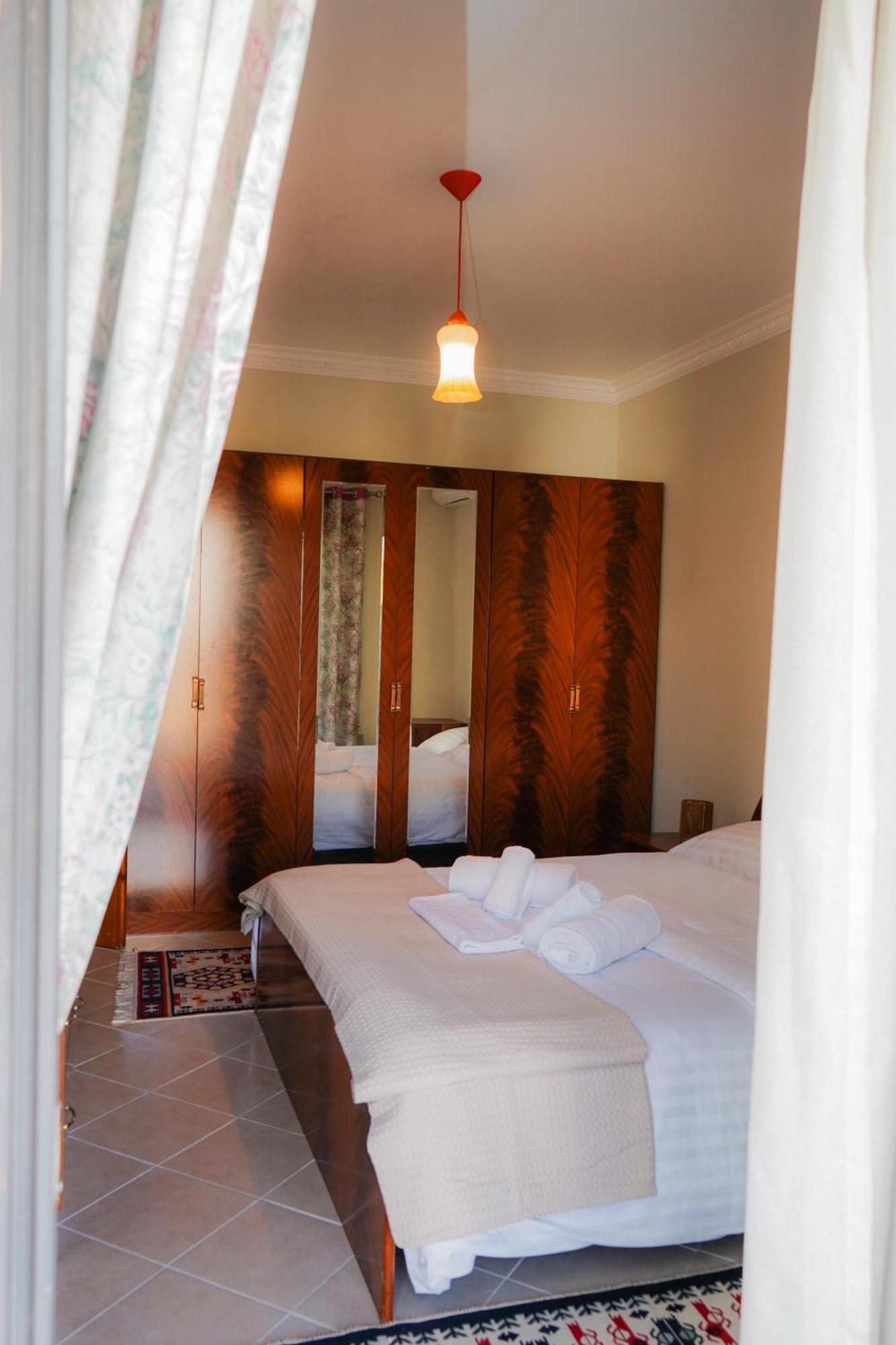 New Bazaar Bliss Apartment Tiranë Luaran gambar